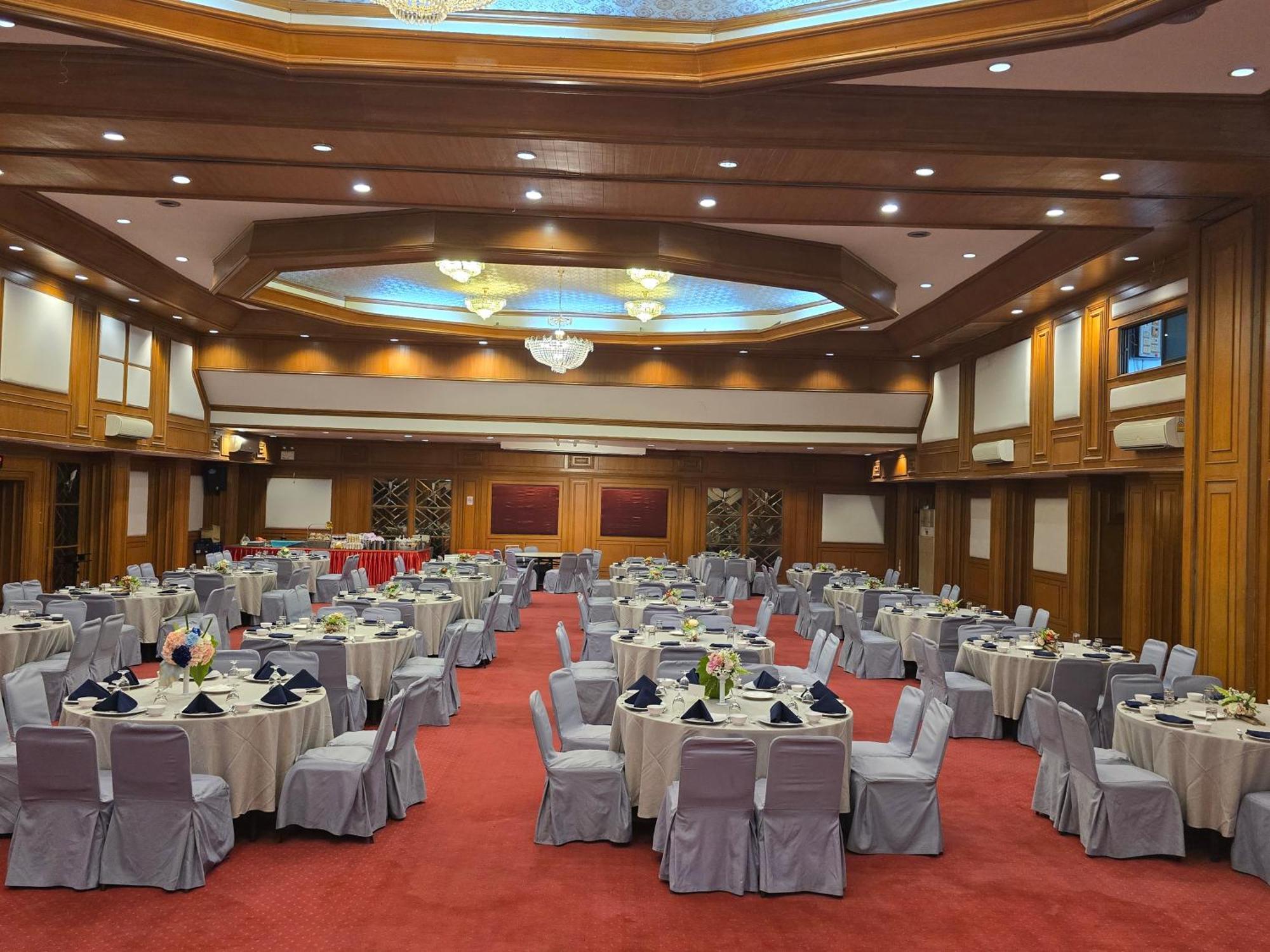 Hotel First Pacific Cirrus Pattaya Exterior foto