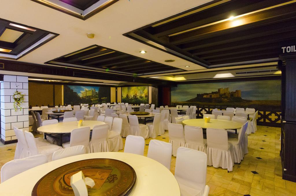 Hotel First Pacific Cirrus Pattaya Exterior foto